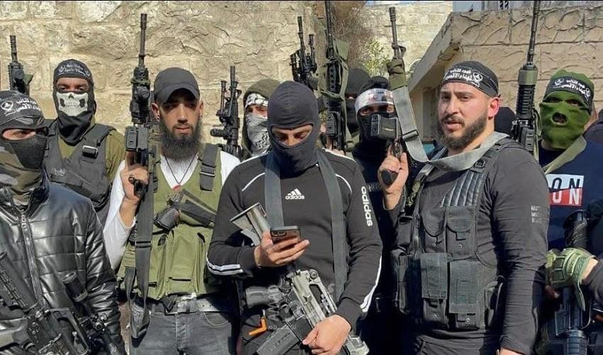 شهداء الأقصى تنعى شبابها الثلاثة المغتالين بيد قوات الاحتلال: الرد قادم