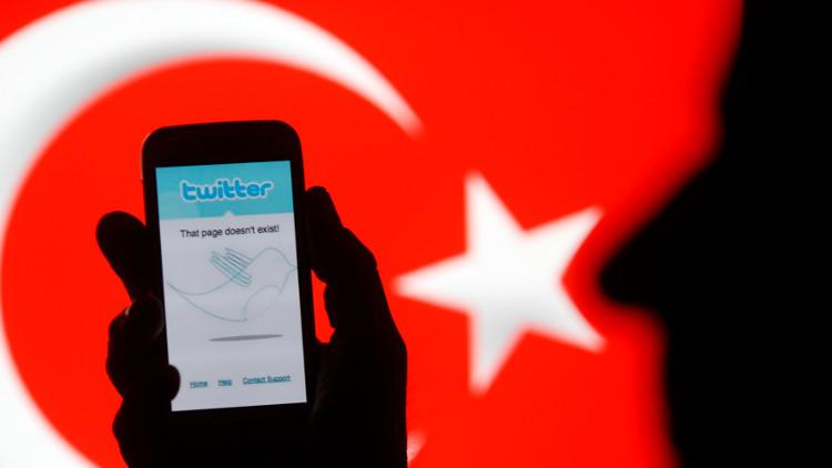 بعد الحملة الأمنية الواسعة ضد المعارضة..حجب مواقع التواصل الاجتماعي في تركيا
