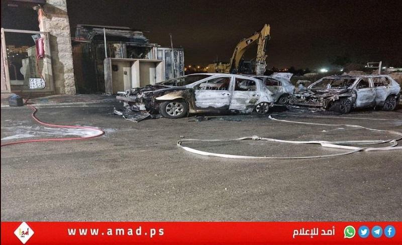 عصابات "تدفيع الثمن",,ومستوطنون إرهابيون يحرقون  سيارات فلسطينيين في القدس- فيديو وصور