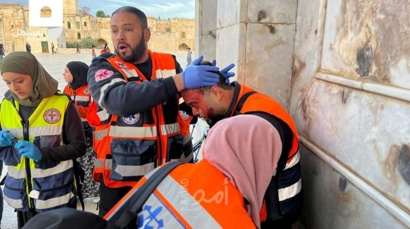 (محدث) القدس: عشرات الإصابات خلال اقتحام شرطة الاحتلال ساحات "الأقصى" واعتداءها على المصلين- فيديو وصور