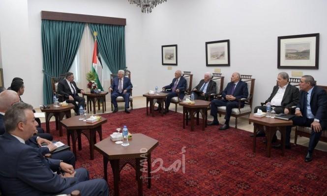 تفاصيل لقاء عباس بالوفد الأمني المصري في رام الله