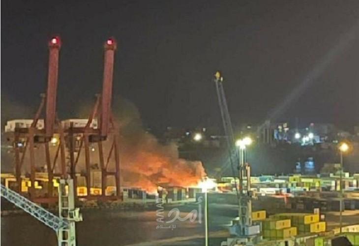 الدفاعات السورية تتصدى لهجوم إسرائيلي كبير على ميناء اللاذقية.. فيديو وصور