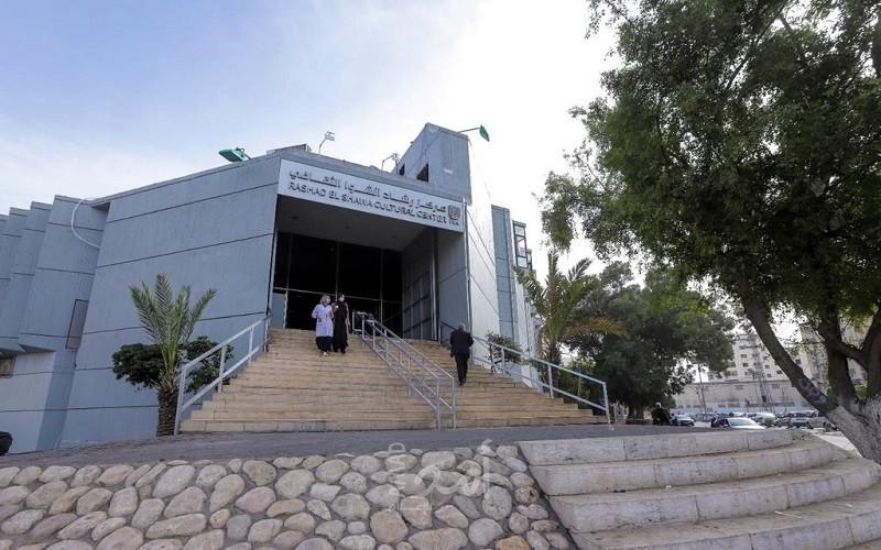 بلدية غزة تجري صيانة لمركزي هولست ورشاد الشوا