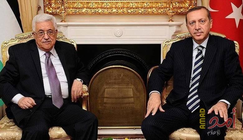خلال اتصال هاتفي.. عباس يؤكد لأردوغان وقوف الشعب الفلسطيني إلى جانب تركيا