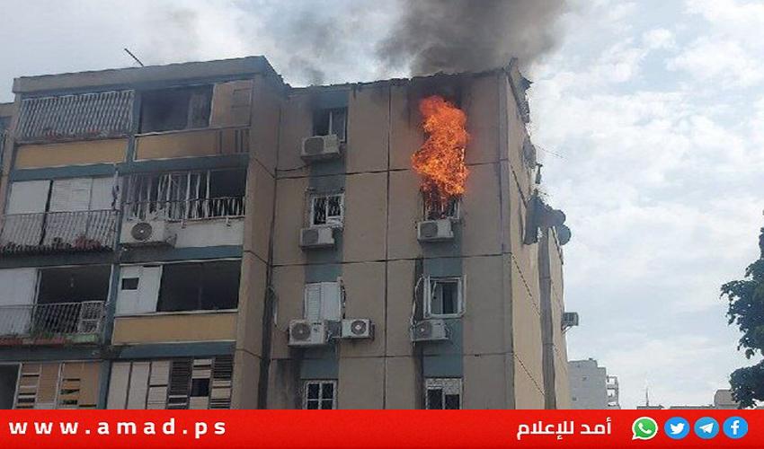 إصابة 3 إسرائيليين نتيجة قصف حولون جنوب تل أبيب بصاروخ من غزة - وصور وفيديو