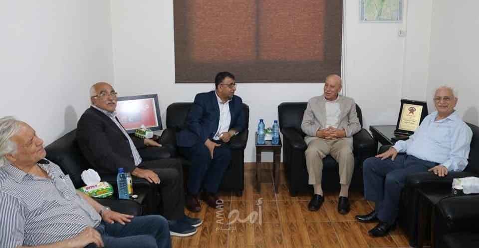الديمقراطية والشعبية تبحثان أوضاع فلسطينيي لبنان