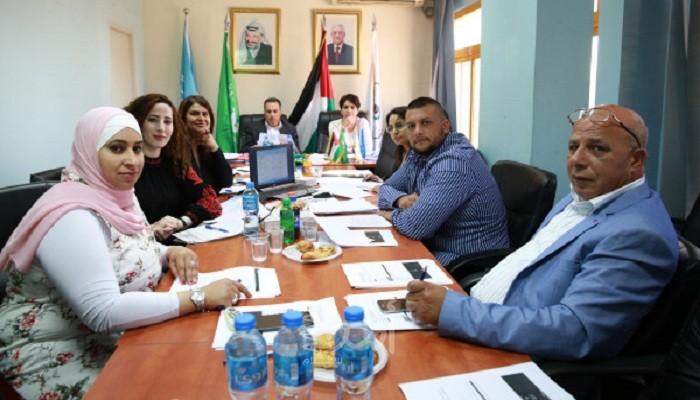 "اللجنة الوطنية" تستضيف اجتماعاً لدراسة مشاريع دولة فلسطين