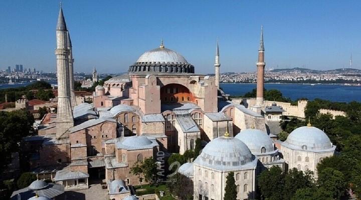 أردوغان يوقع مرسوما يقضي بفتح معلم آيا صوفيا التاريخي كمسجد