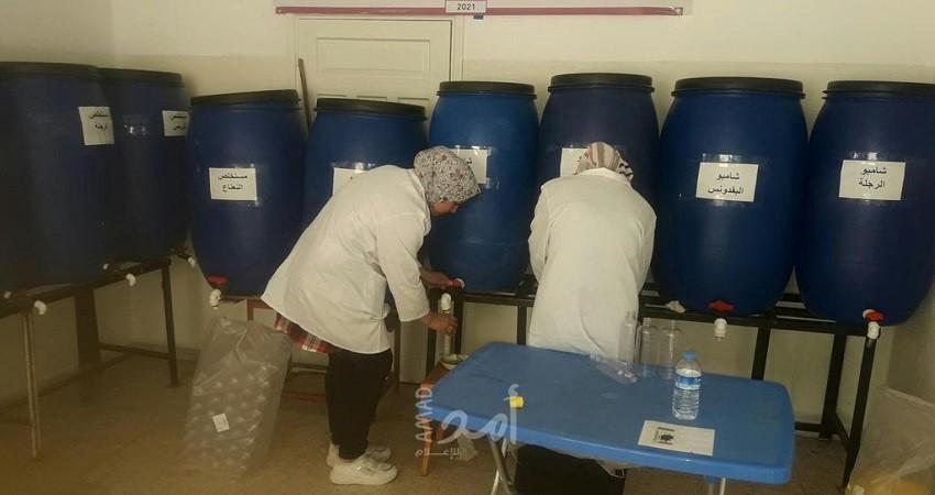 افتتاح المعمل الأول لاستخلاص الزيوت العطرية في قطاع غزة