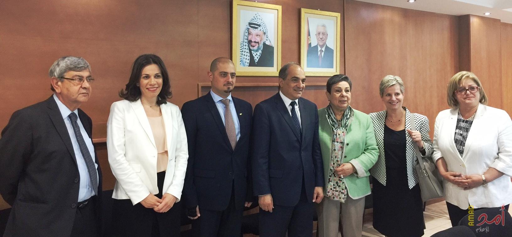 عشراوي  تستقبل رئيس مجلس النواب القبرصي وتبحث معه آخر التطورات السياسية والإقليمية