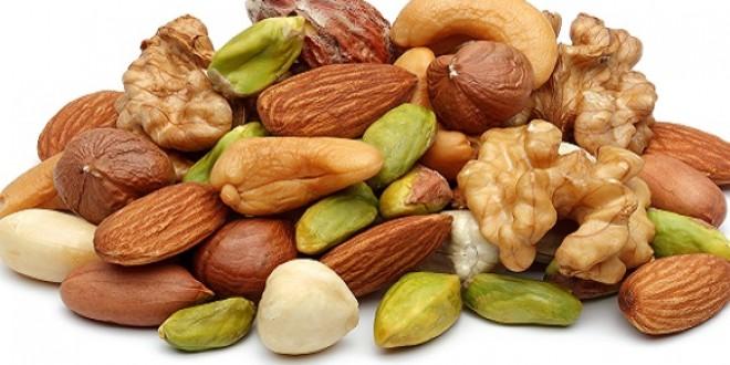 حفنة مكسرات يومياً تمنحك صحة أفضل