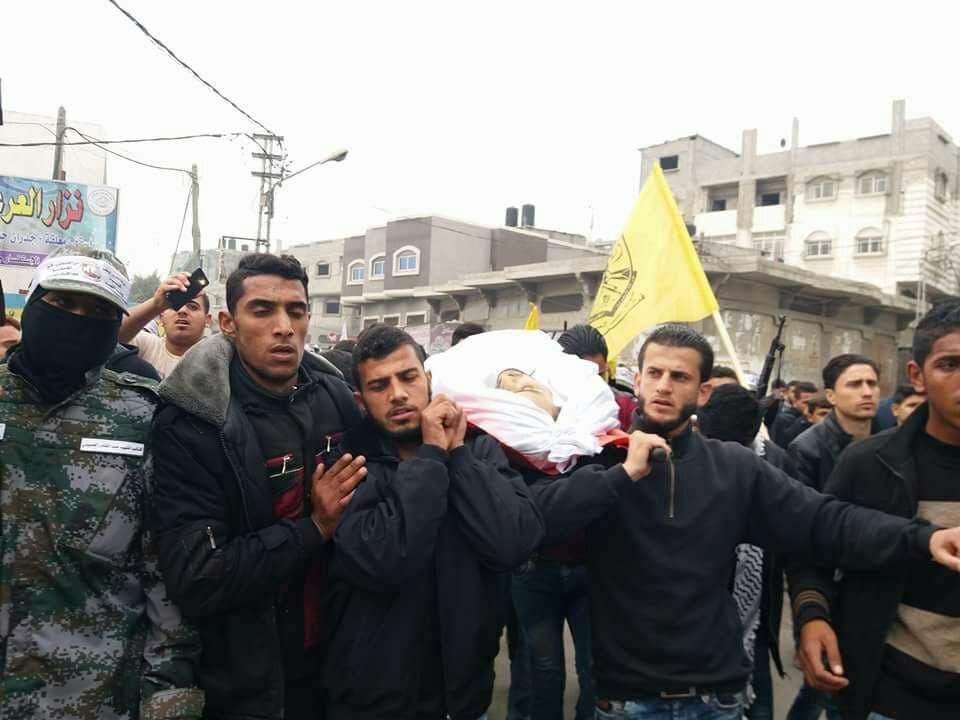 بالصور.. تشييع جثمان الشهيد محمد محيسن في الشجاعية شرق قطاع غزة
