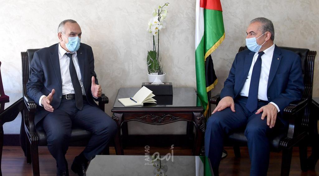 اشتية: قطاع الاتصالات وتكنولوجيا المعلومات العنوان المستقبلي لتقدم فلسطين