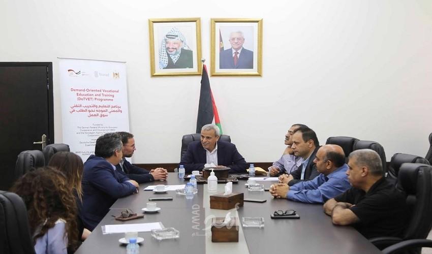 قلقيلية: توقيع اتفاقية بين مديرية العمل  و مؤسسة التعاون الدولي الألماني