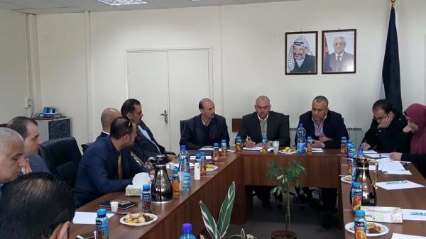الإدارة العامة للتشغيل تجتمع مع عدد من البنوك في فلسطين