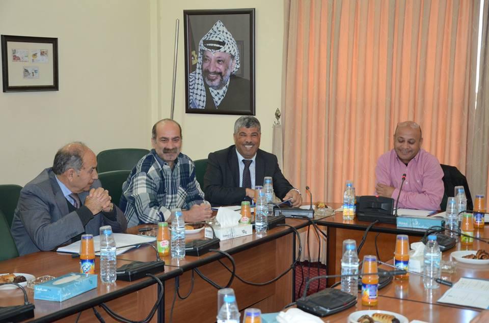 مناقشة "مشروع قرار بقانون هيئة تسوية الأراضي والمياه