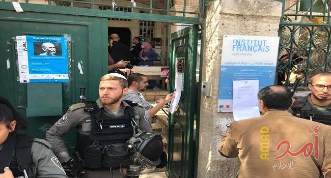 بالصور.. سلطات الاحتلال تمنع احتفالاً نسوياً بيوم الأم وسط القدس