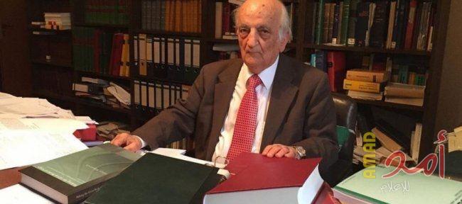 كتب 18 مجلداً عن التراث العربي وأتقن 27 لغة.. وفاة المؤرخ "فؤاد سيزغين"
