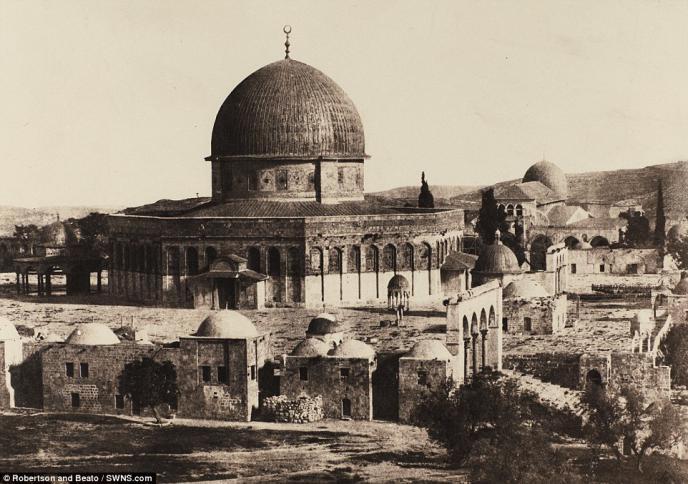 صور قديمة للقدس تعود لعام 1840 تُباع بمليون جنيه استرليني(صور)