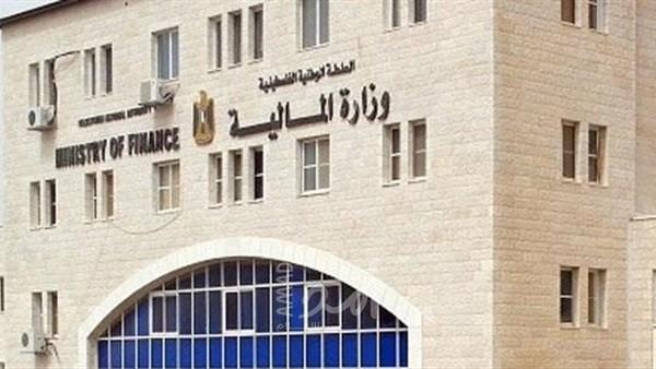 المالية: صرف رواتب شهر نوفمبر كاملة لجميع موظفي الدولة يوم الخميس