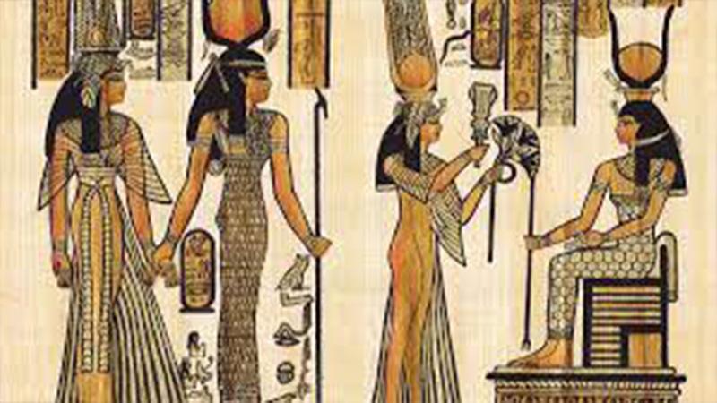 الملكة كليوباترا.. سر عطرها المميز وكيفية اكتشافه