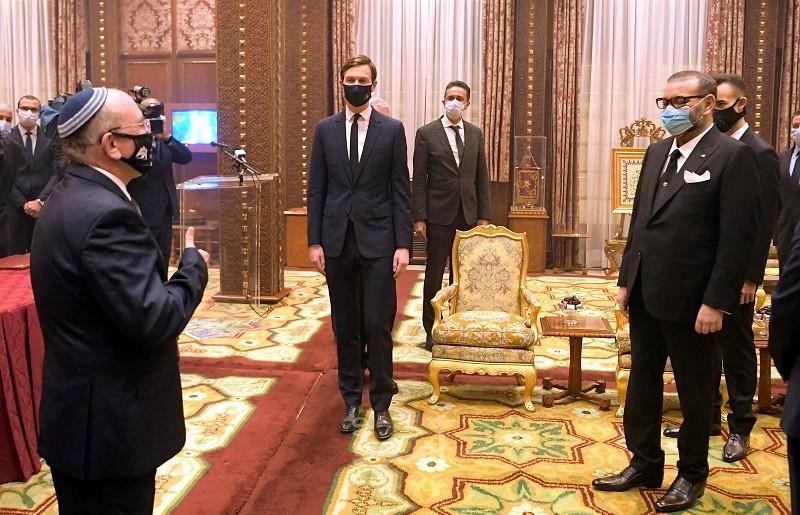شاهد- مستشار الأمن القومي الإسرائيلي مهنئا ملك المغرب: الله يطول عمرك يا سيدي