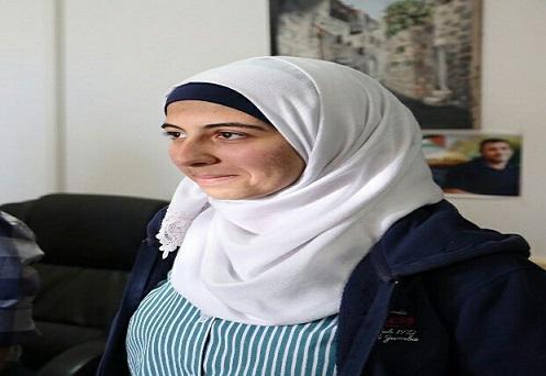 الطالبة الشريف الأولى من بين سبعة ملايين طالب تنافسوا في مسابقة تحدي القراءة العربي