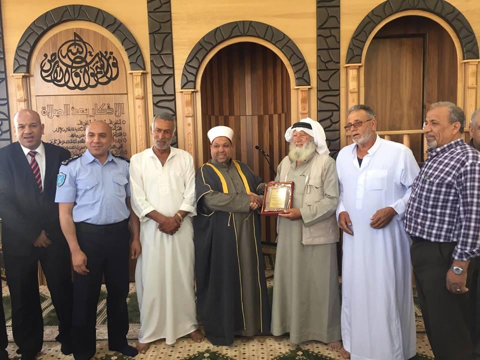 وزير الأوقاف يفتتح ثلاثة مساجد في السواحرة والشيخ سعد