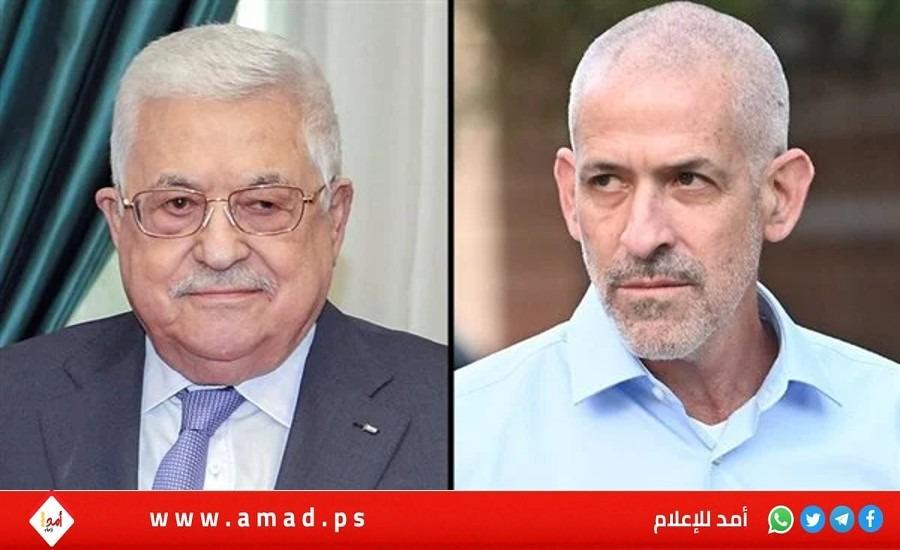 مواقع عبرية تكشف تفاصيل لقاء عباس برئيس  الشاباك الإسرائيلي