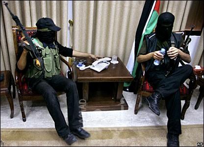 محدث- فصائل: الشعب عاش أيامًا سوداء ونهاية الانقسام مصلحة وطنية