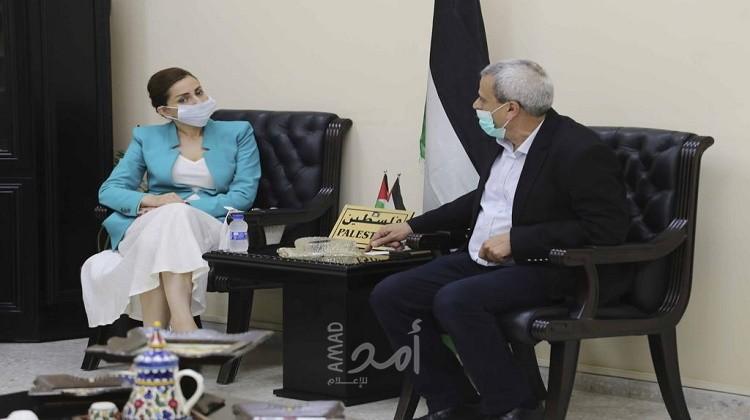 قلقيلية: رواجبة يلتقي وفداً من مؤسسة التعاون ويبحث معهم اليات تعزيز التعاون المشترك