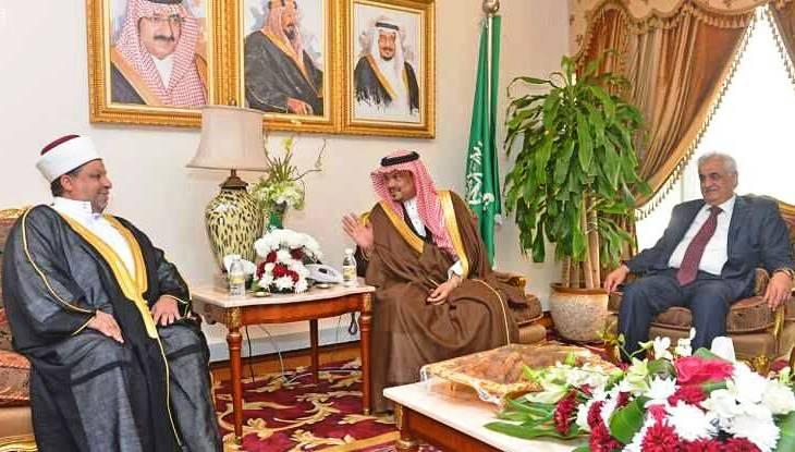 وزير الحج السعودي يشيد بالاداء المتقدم لبعثة الحج الفلسطينية في الموسم الماضي