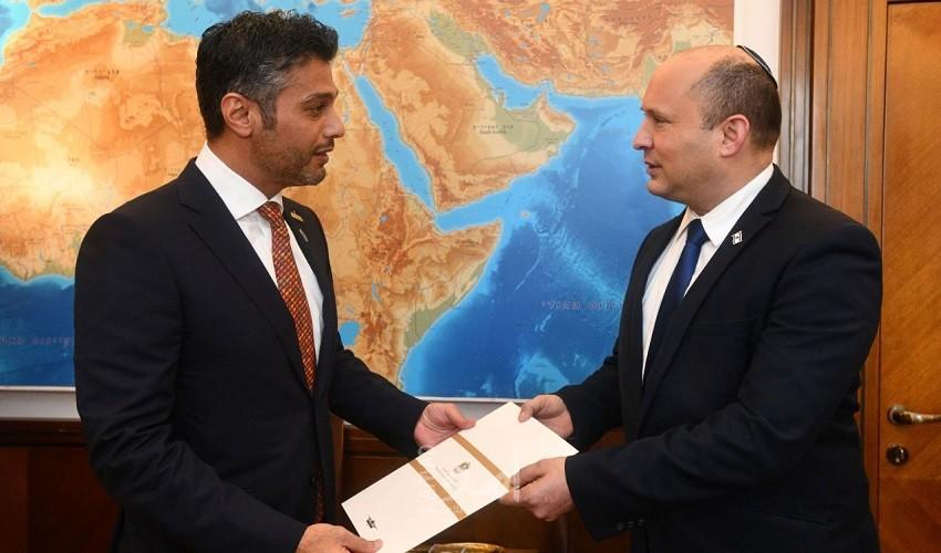 بن زايد يدعو نفتالي بينيت للقيام بزيارة رسمية  إلى الإمارات