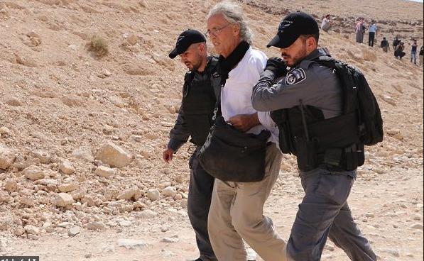 اعتقال صحفيين ومتضامنين أجانب خلال فعالية جنوب الخليل