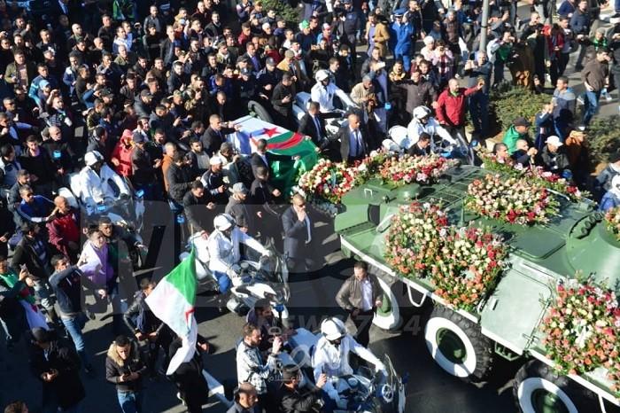 بالصور.. الجزائر تودع قايد صالح "حامي الحراك الشعبي"