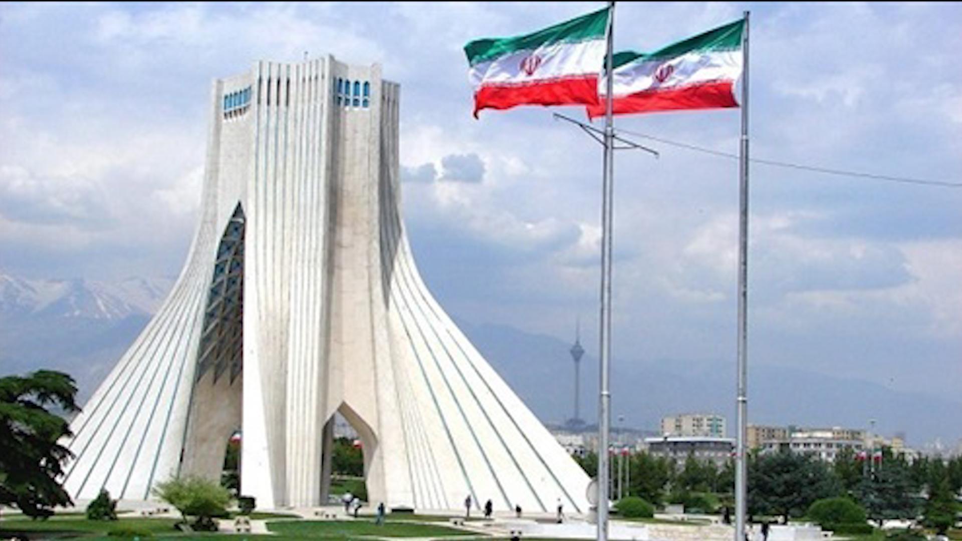 إيران تعلن القبض على مواطنين فرنسيين بتهمة التجسس