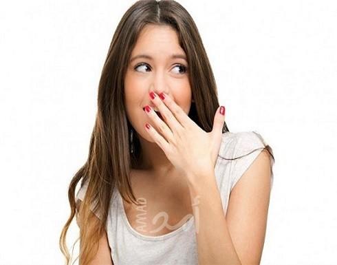 5 أسباب لرائحة الفم الكريهة وكيفية التخلص منهاّ!