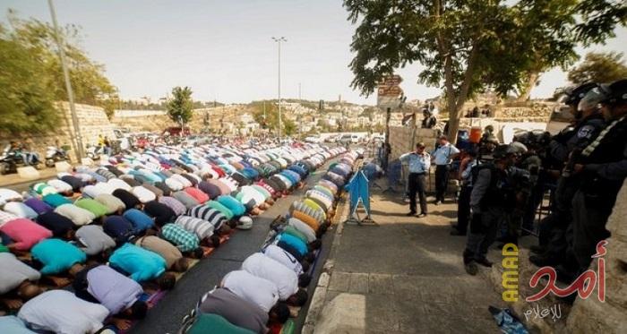 أهالي "العيسوية" يقررون أداء صلاة غد الجمعة على مدخل البلدة الرئيسي