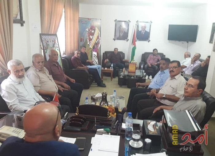 لجنة لاجئي خانيونس تهنئ النائب أبو هولي، و"زكريا الأغا" بعضوية  تنفيذية مقاطعة رام الله