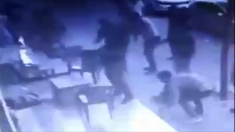 صدفة تنقذ رضيعا من الموت.. فيديو