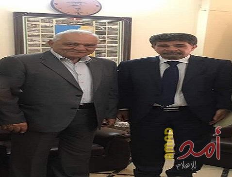 السفير عبد الهادي يطلع الأمين العام للاتحاد الدولي لنقابات العمال العرب على نتائج اجتماع المجلس المركزي
