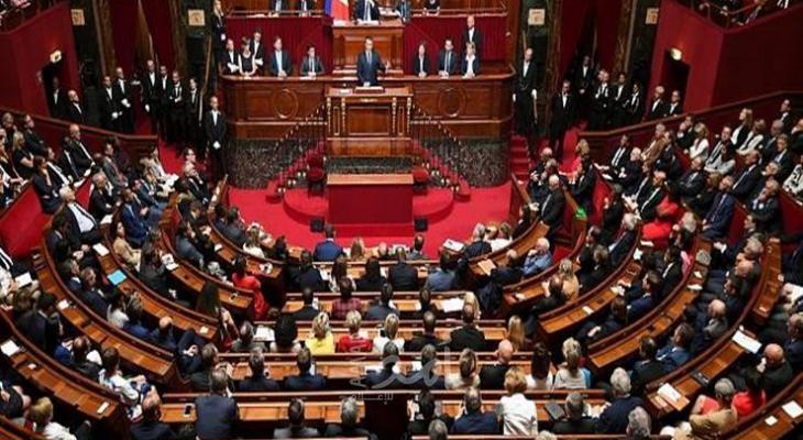 البرلمان الفرنسي يعتمد مشروع قانون الأمن الشامل المثير للجدل