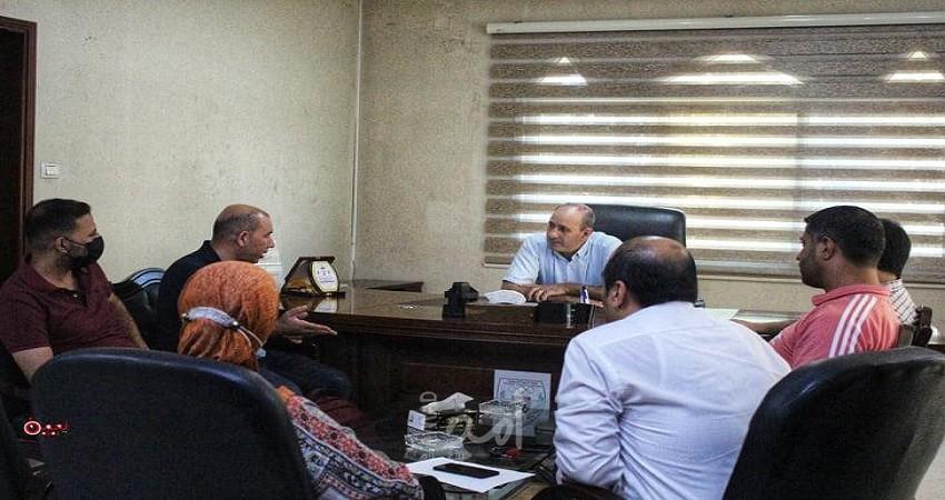 المجدلاوي يلتقي اتحاد الريشة الطائرة ويثني على جهودهم في إنجاح بطولته الأولى