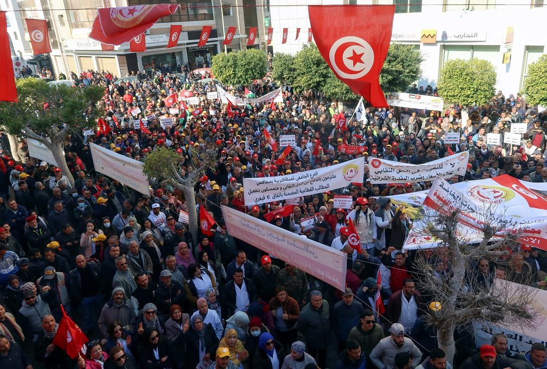 تونس: جبهة "الخلاص الوطني" تتظاهر في العاصمة تنديدا بالاعتقالات الأخيرة