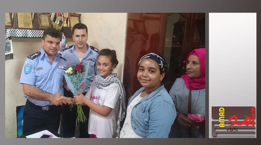 الشرطة تستضيف أطفال نادي "أسرانا في قلوبنا" في طولكرم