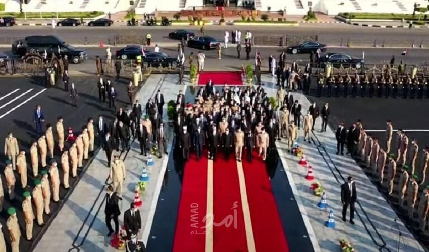 مصر.. جنازة عسكرية كبيرة لأول مرة في تاريخ البلاد لسيدة بمشاركة السيسي - فيديو