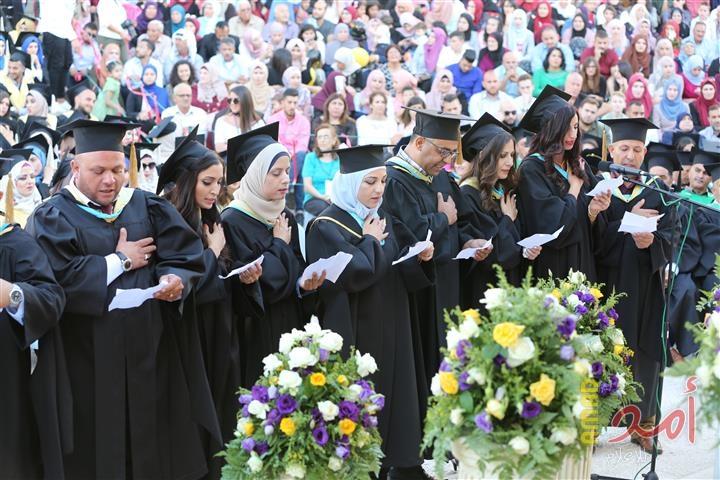 جامعة بيت لحم تختتم احتفالاتها بتخريج الفوج الثاني والاربعين
