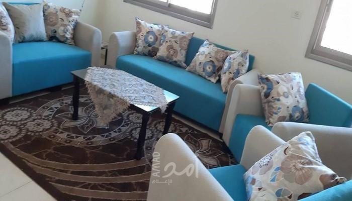 تنمية القدس وفلسطين الخير يسلمان أثاث منزلي لعائلة مهمشة في رام الله