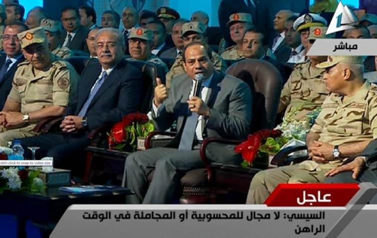 بالفيديو. السيسي يكشف للمرة  الأولى عن تجاوز بمؤسسة الرئاسة