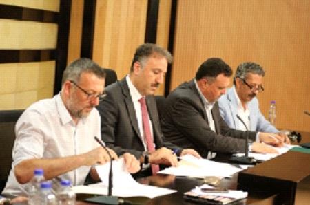 رام الله: المؤسسات الاعلامية الفلسطينية الرسمية توقع اتفاقية العمل الجماعي مع نقابة الصحفيين